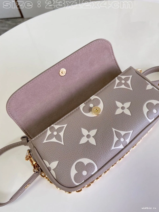 WIS LOUIS Wallet Ivy-23.5*12*4.3cm Chain on VUITTON 0908